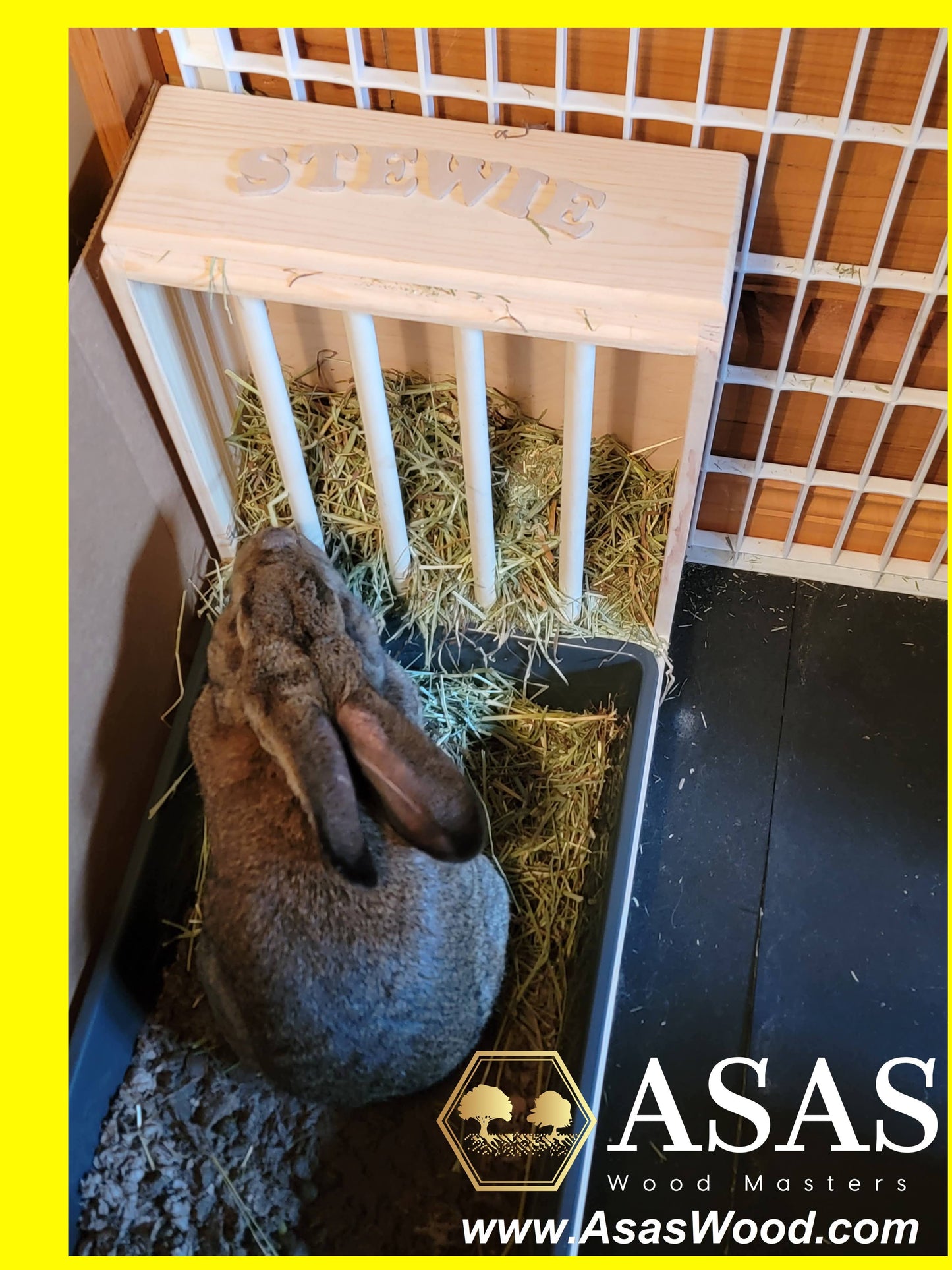 Rabbit hay feeder with litter box xl size with personalization