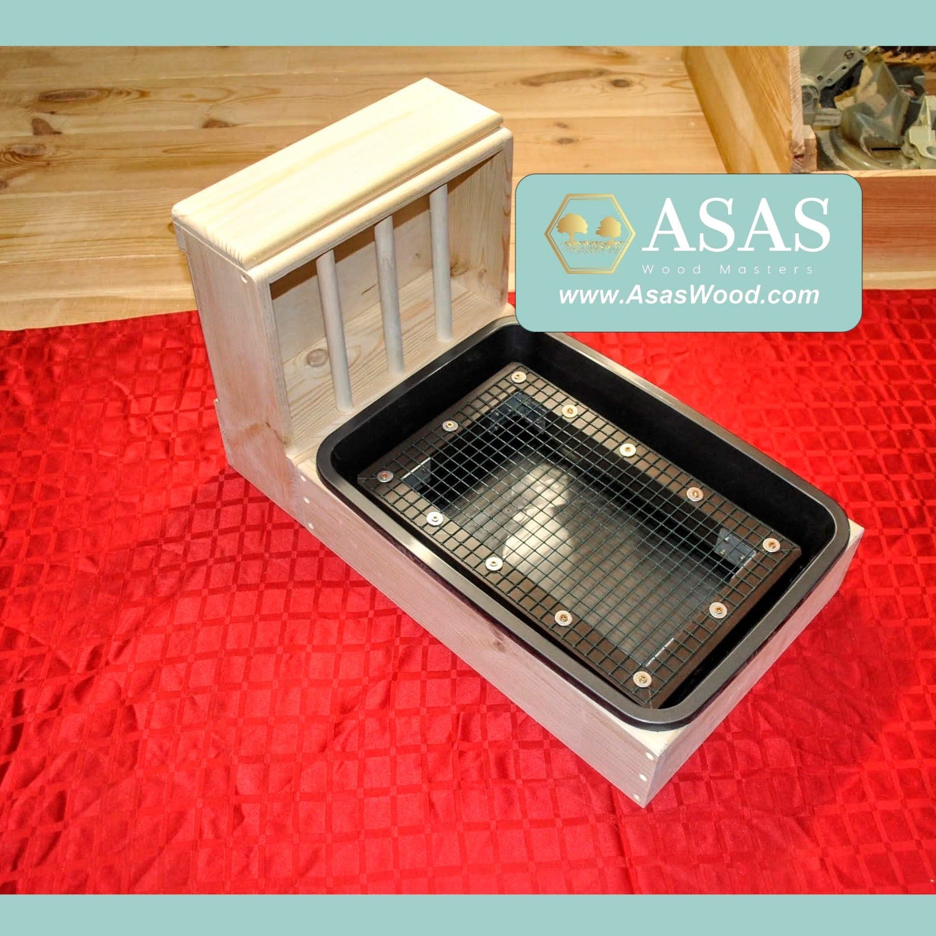 rabbit hay feeder with litter box and wire mesh insert