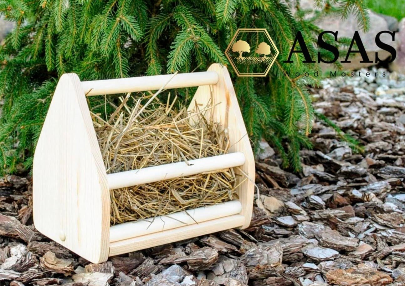 beautifully made wooden hay feeder for guinea pig, chinchilla, bunny rabbit