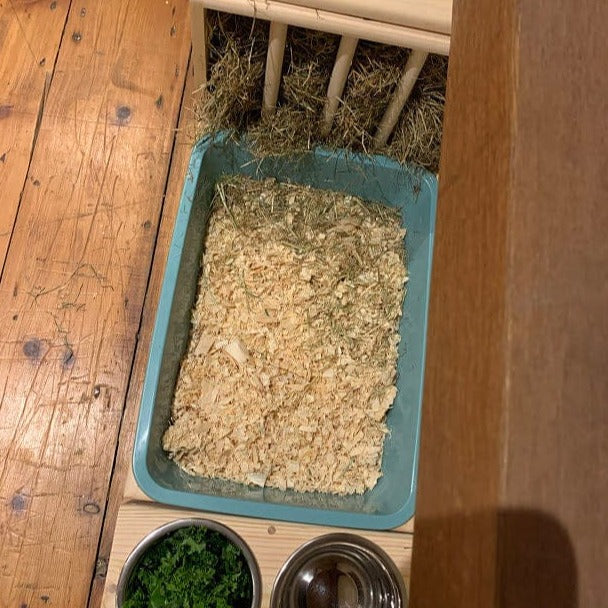 rabbit litter box, bunny hay feeder and metal food and drink bowl station combo feedback